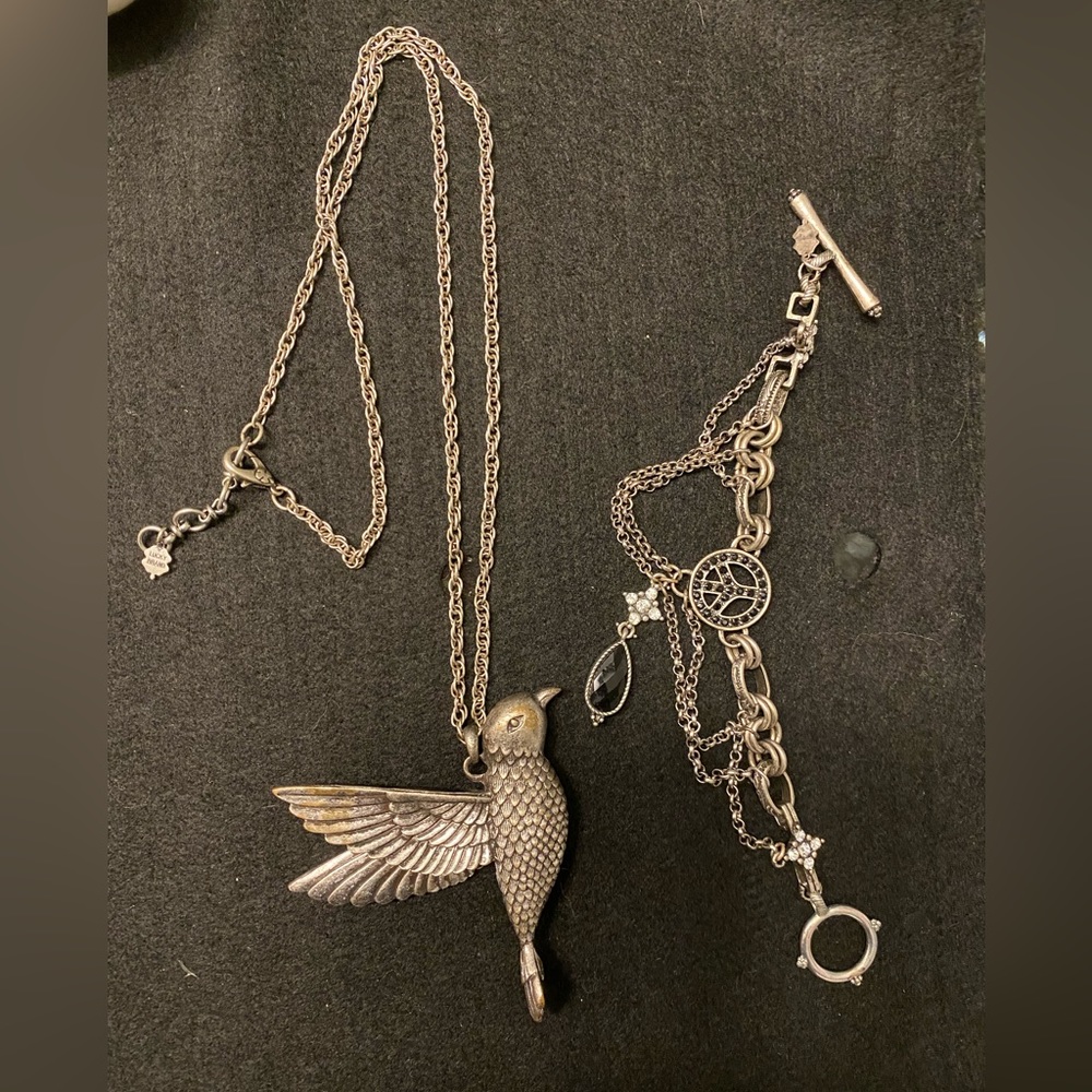 Necklace & bracelet